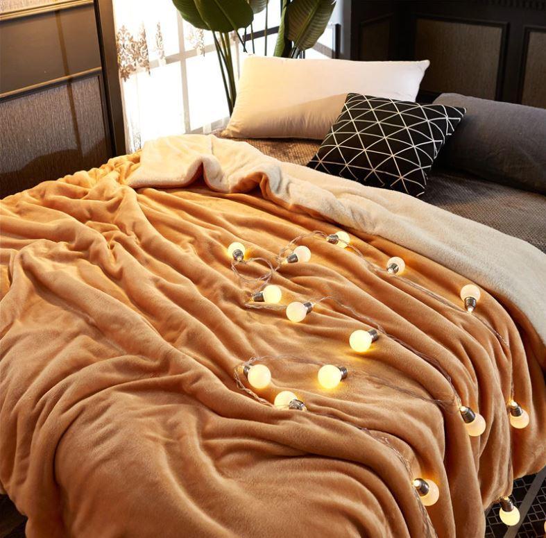 Thickened Double Sided Warm Throw Blanket - Nordic Side - 