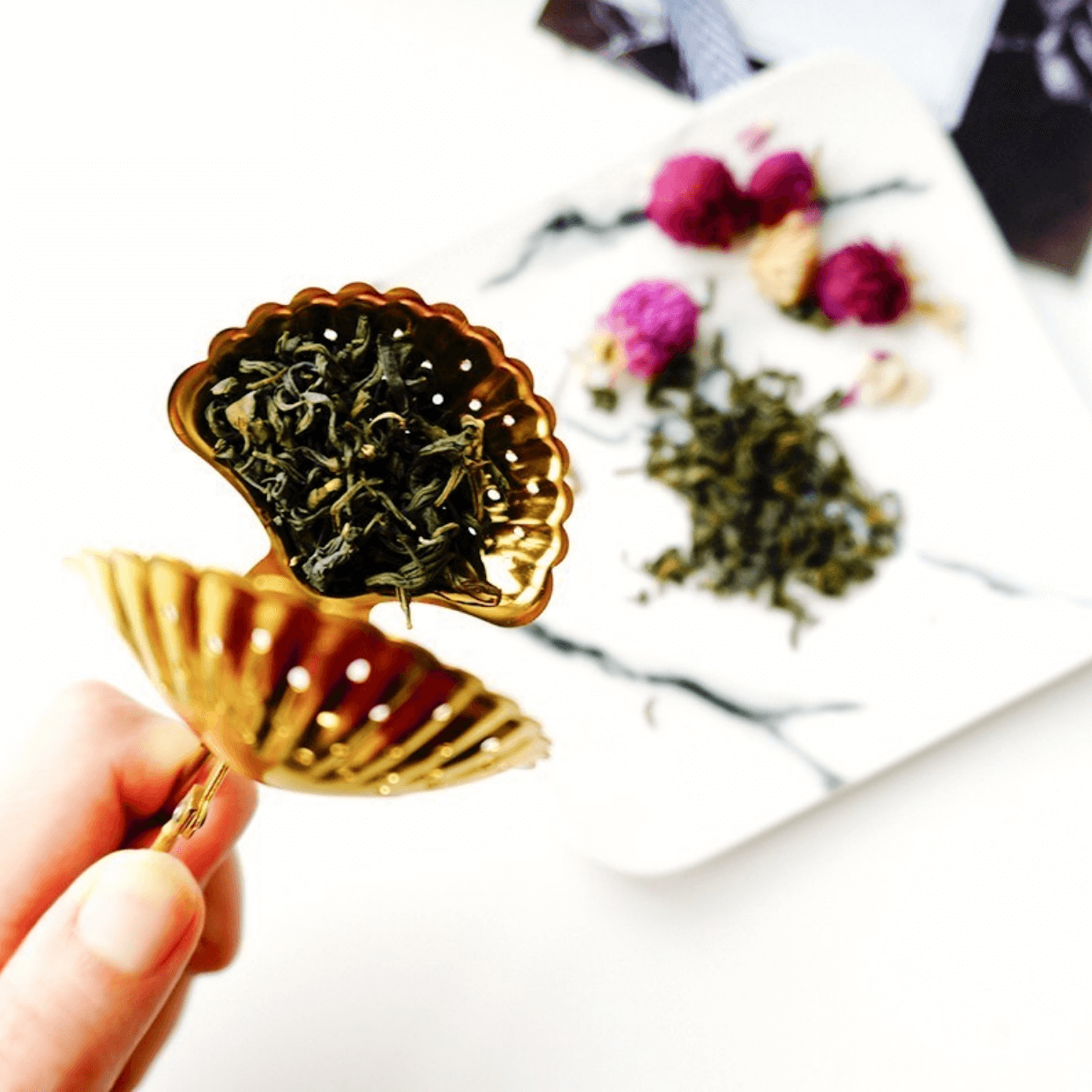 Gold Stainless Lovely Tea Infuser / Strainer - Nordic Side - 