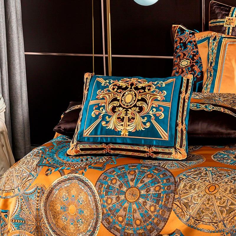 Umaira Embroidered Tassel Rounded Duvet Cover Set