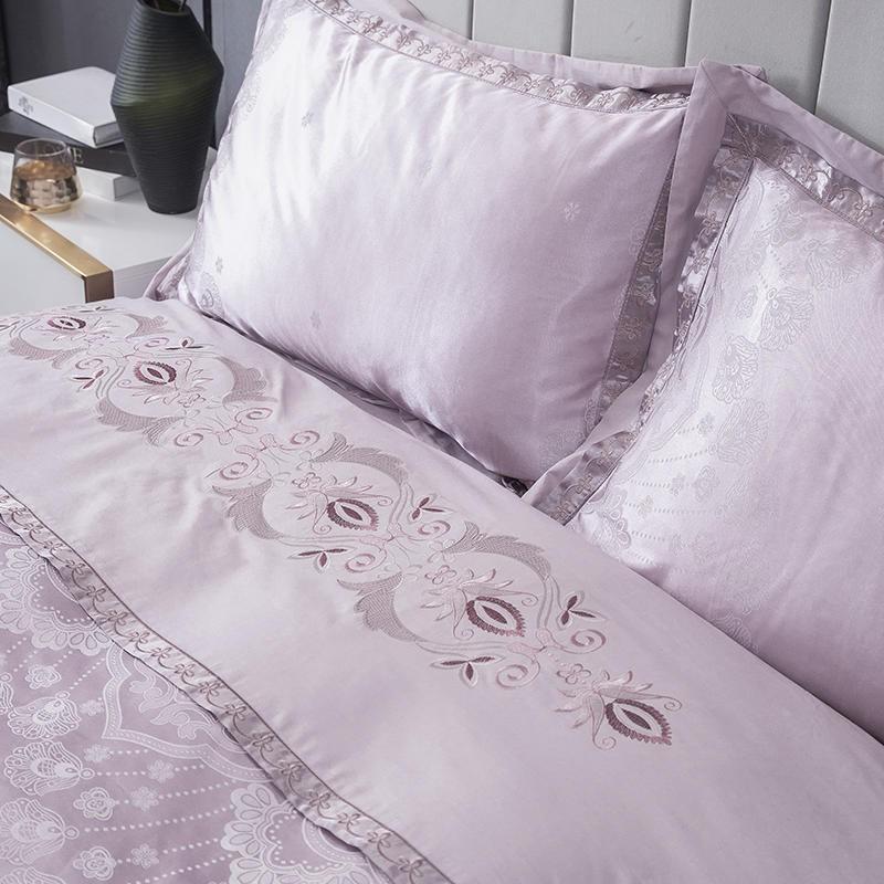 Luxury Iris Jacquard Cotton Bedding Set