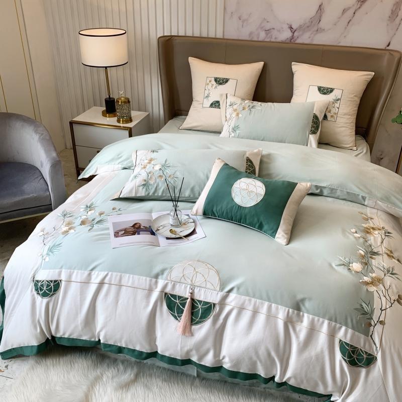 Luxury Green Embroidery Patchwork Bedding Set