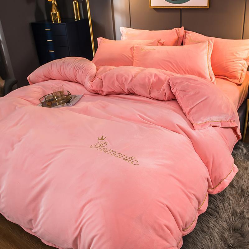 Romantic Velvet Bedding Set - Nordic Side - 