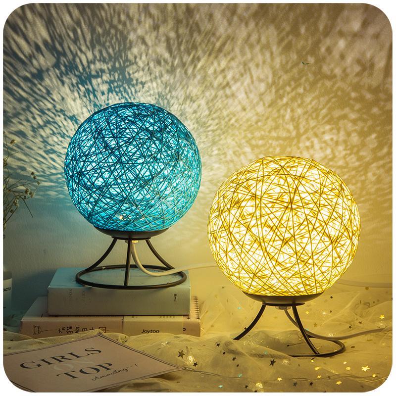 Globo Table Lamp - Nordic Side - 