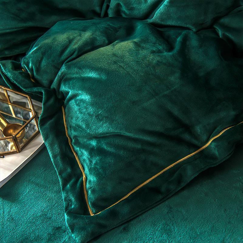 Romantic Velvet Bedding Set - Nordic Side - 