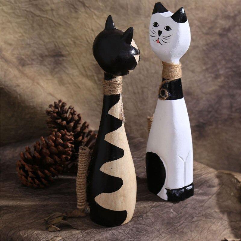 HomeQuill™ Couple Cat Wooden Figurine (Set of 2) - Nordic Side - 