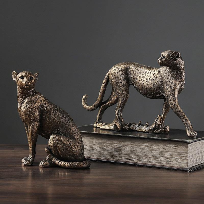 HomeQuill™ African Leopard Tabletop Figurine - Nordic Side - 