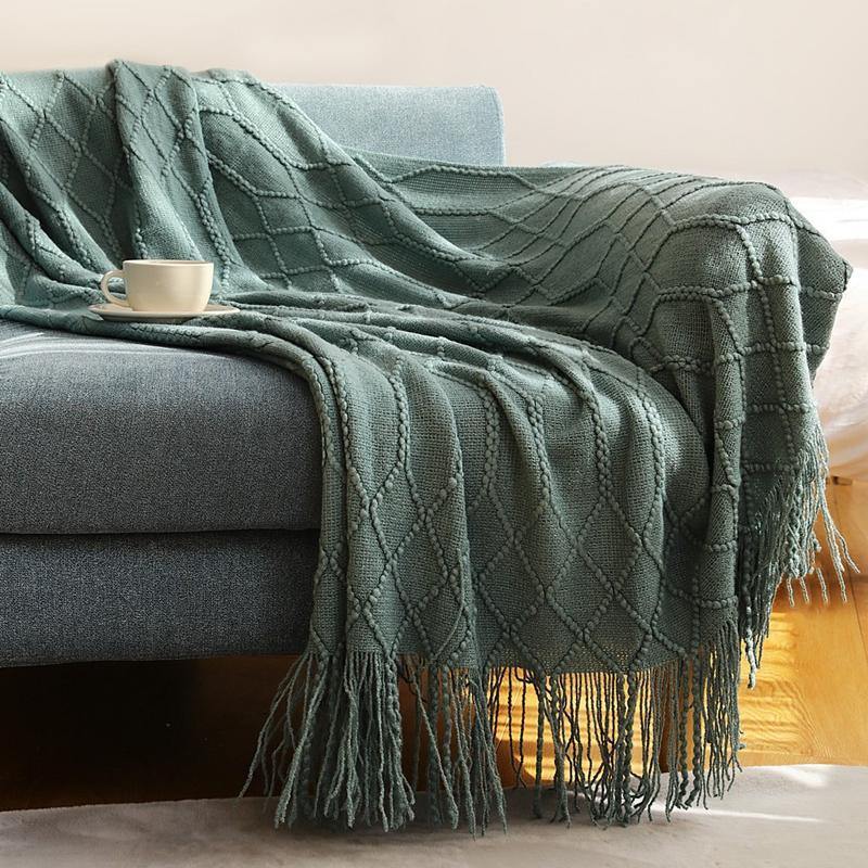 HomeQuill™ Knitted Throw Blanket - Nordic Side - 