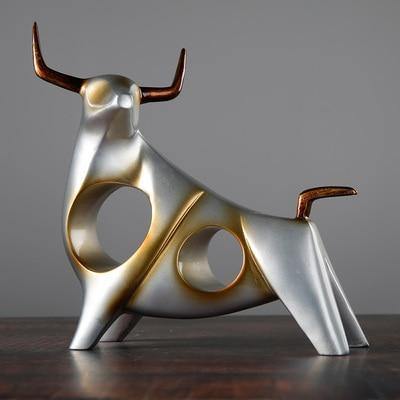 Sculpted Cattle Figurine - Nordic Side - 