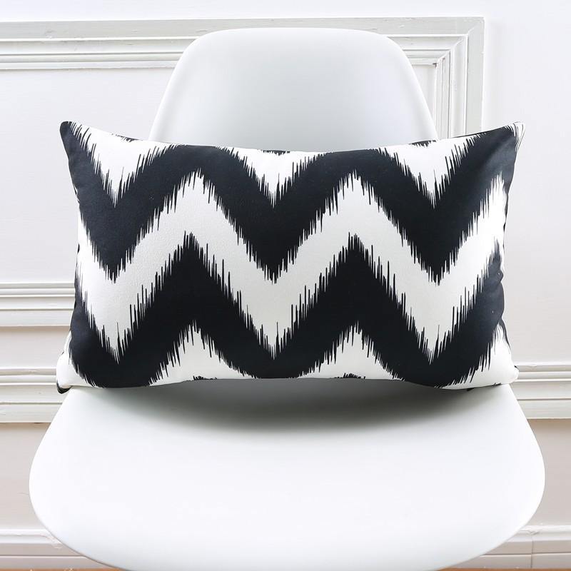 B&W Velvet Vintage Cushion - Nordic Side - 