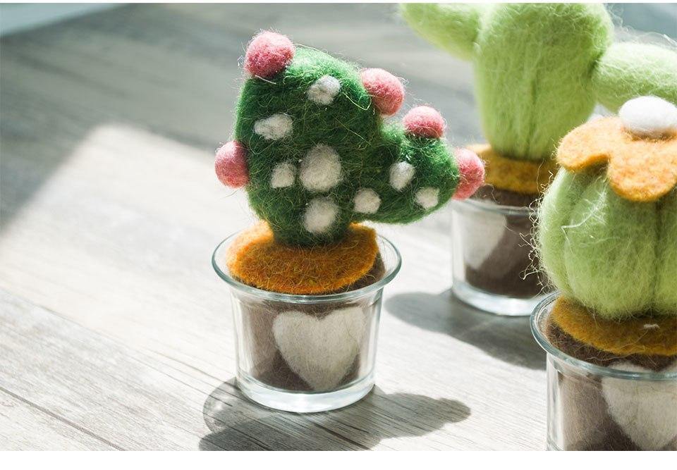 Felted Cactus Miniature - Nordic Side - 