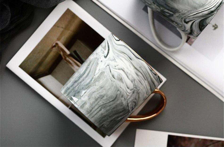 Golden Hand Marble Mug - Nordic Side - 