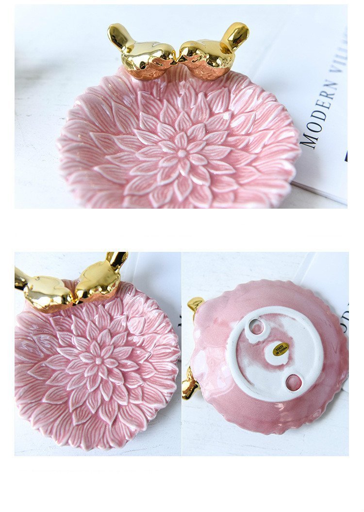 White & Pink Jewerly Plate - Nordic Side - 