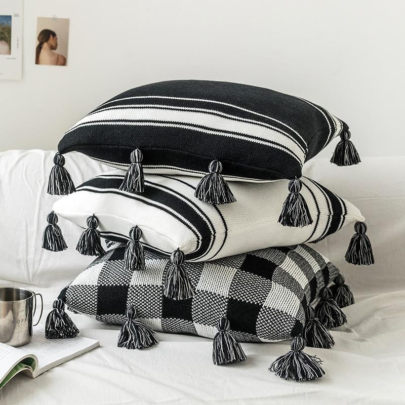 Black and White Knitted Cushion Cover - Nordic Side - 