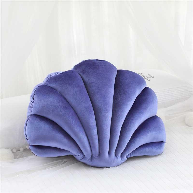 Shell Tufted Velvet Cushion