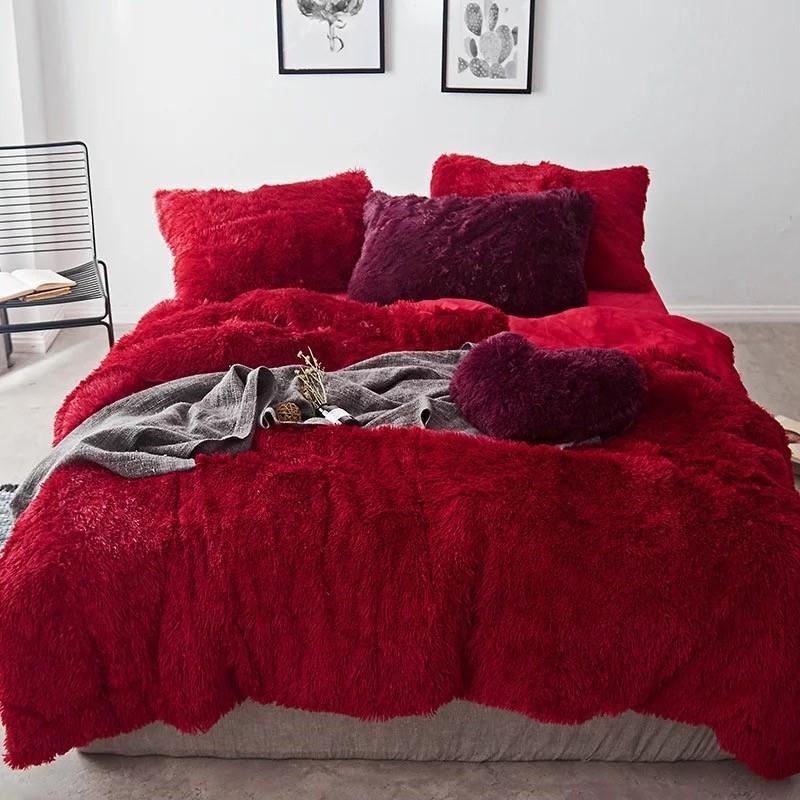 Colorful 4 Piece Faux Fur Bedding Set - Nordic Side - 
