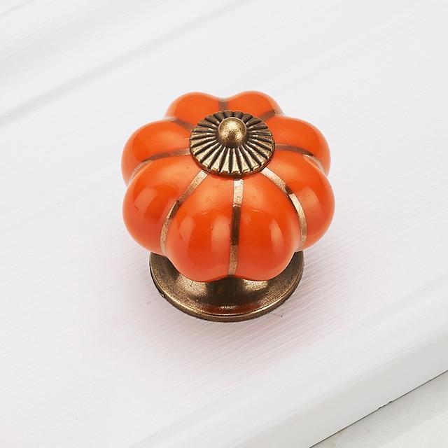 Belaru Pumpkin Knob - Nordic Side - not-hanger