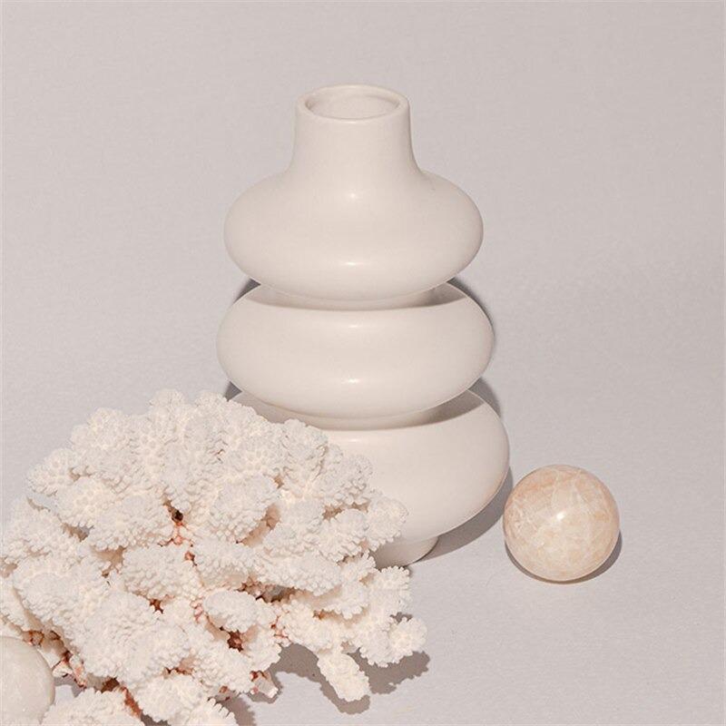 Pinedale Unique Porcelain Vase Decor